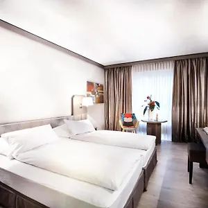 By Tulip Hotel Dusseldorf